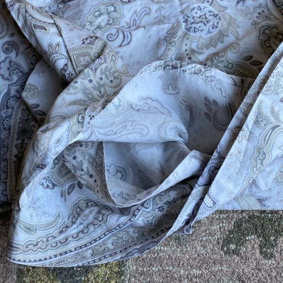 Hillcrest Bed Pillow Case Set - Picture 2 of 5